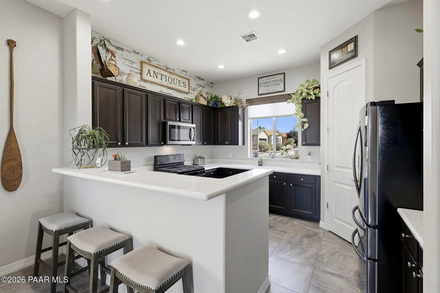 3 bed, 1484 sqft, $2,300 — Photo 2