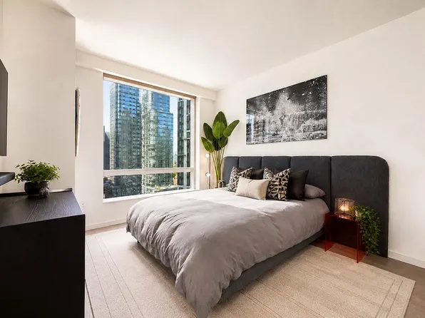 1 City Point #16D, Brooklyn, NY 11201