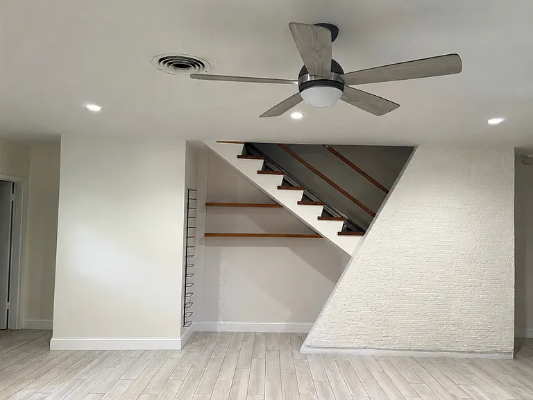 7294 Gary Ave — Photo 2