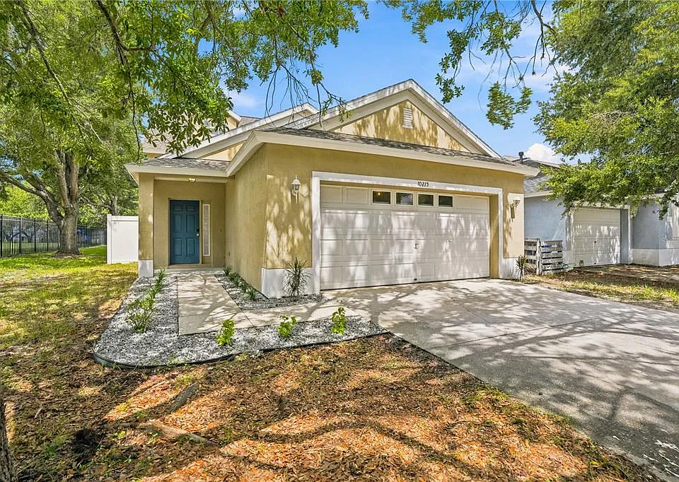 10215 Lakeside Vista Dr