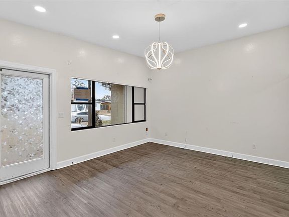 4th image of 6020 W Harwood Ave