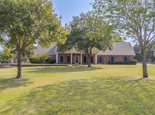 2410 Clearview Dr, Midlothian, TX 76065