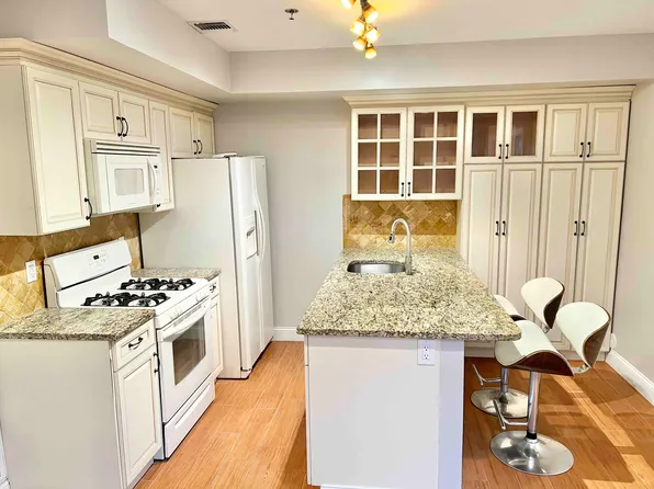 284 John St #1, Cliffside Park, NJ 07010