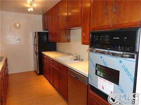 2nd image of 4444 W Point Loma Blvd Unit 104