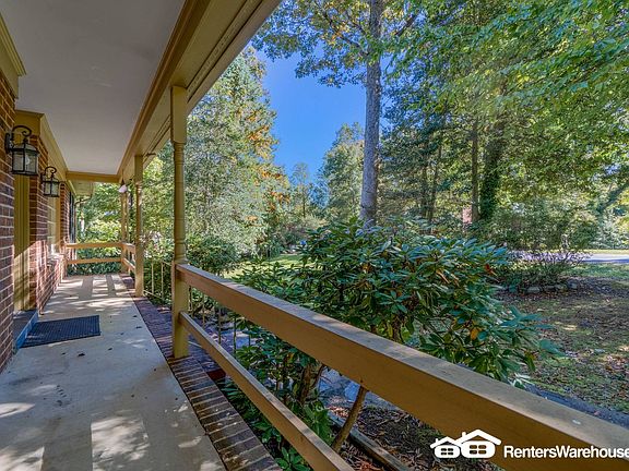 3rd image of 4516 Whitestone Dr