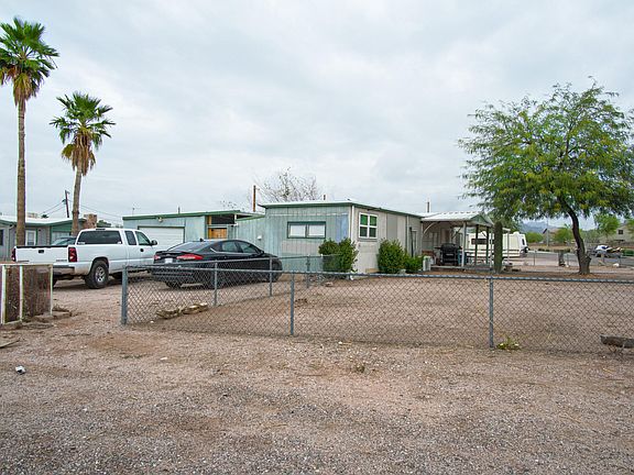 2nd image of 1022 N MAIN Drive