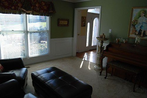 4th image of 329 Treyburn Dr