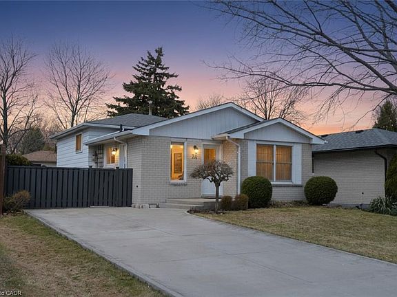 5th image of 24 Grenoble Rd