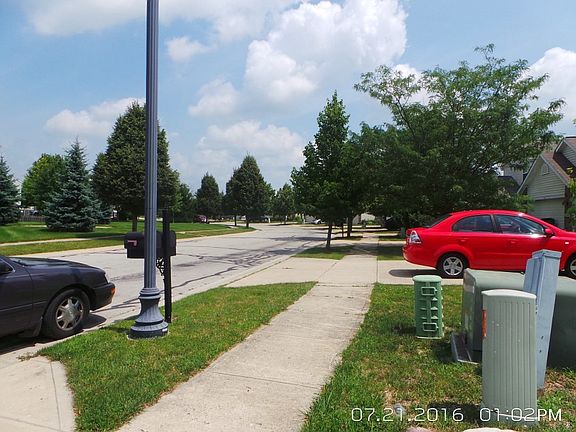 5th image of 433 E Clear Lake Ln