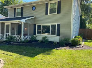1922 Dominion Dr, Fort Wayne, IN 46815