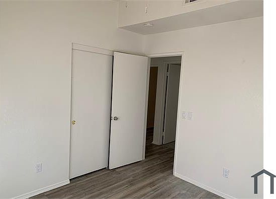 3rd image of 3749 Hollowglen Dr