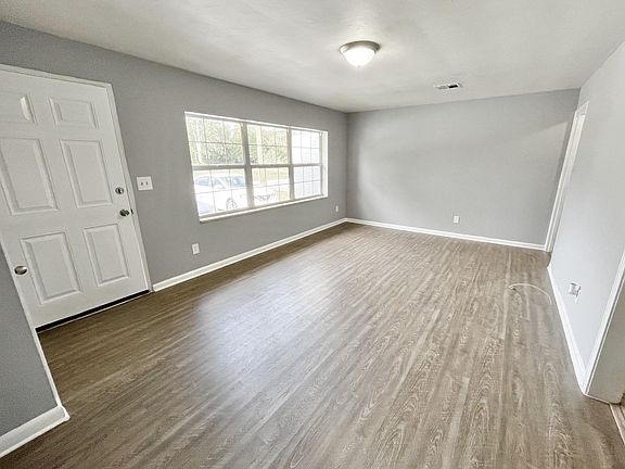 3rd image of 515 N Boundary Ave #1