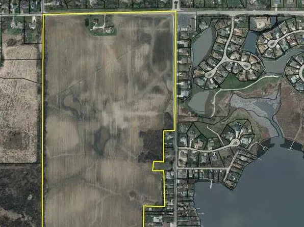 28901 North LAKE DRIVE, Waterford, WI 53185