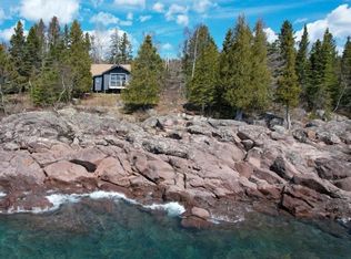 4526 Cascade Beach Rd, Lutsen, MN 55612