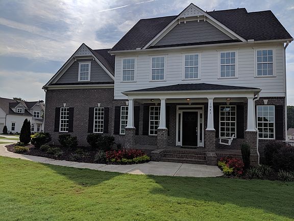 Wicklow II. New Construction. Representation of Home. Actual home will have front-entry garage.