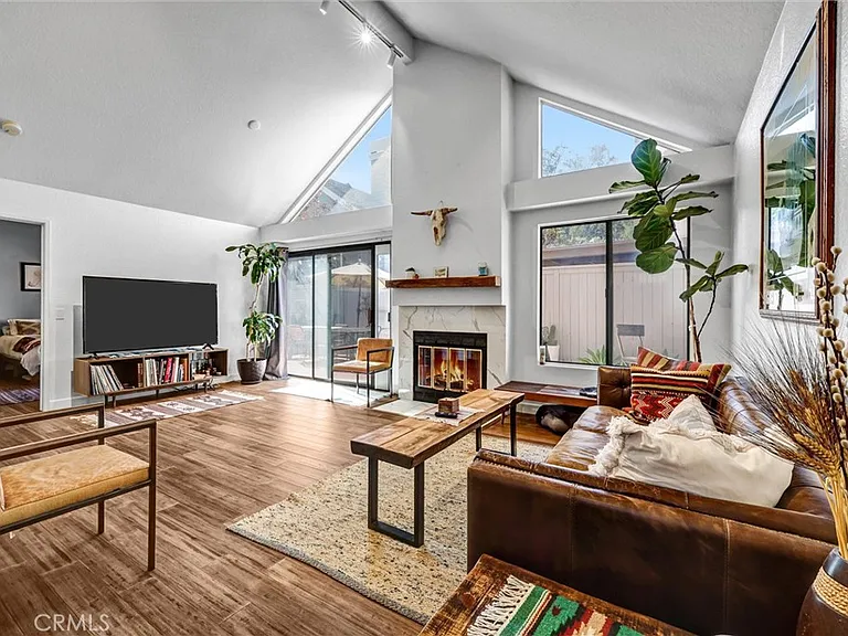21702 Alderbrook — Photo 4