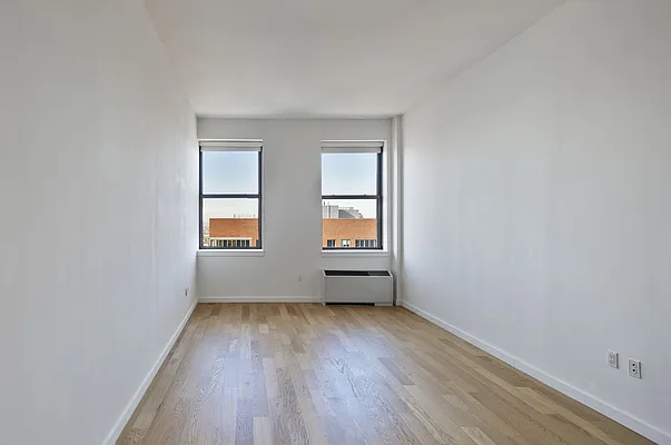 Rented by The Moinian Group | media 52