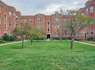 2251 Ridge Ave APT 3G, Evanston, IL 60201