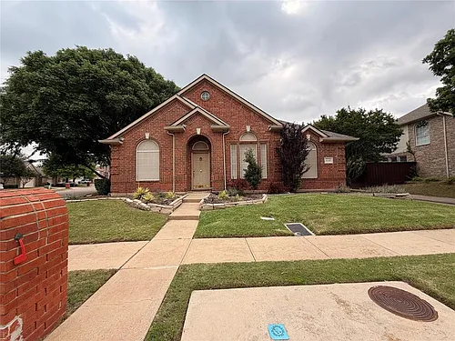 8640 Woodcreek Dr Photo 1