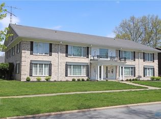 6562 Woodhall Dr APT 3, Sylvania, OH 43560