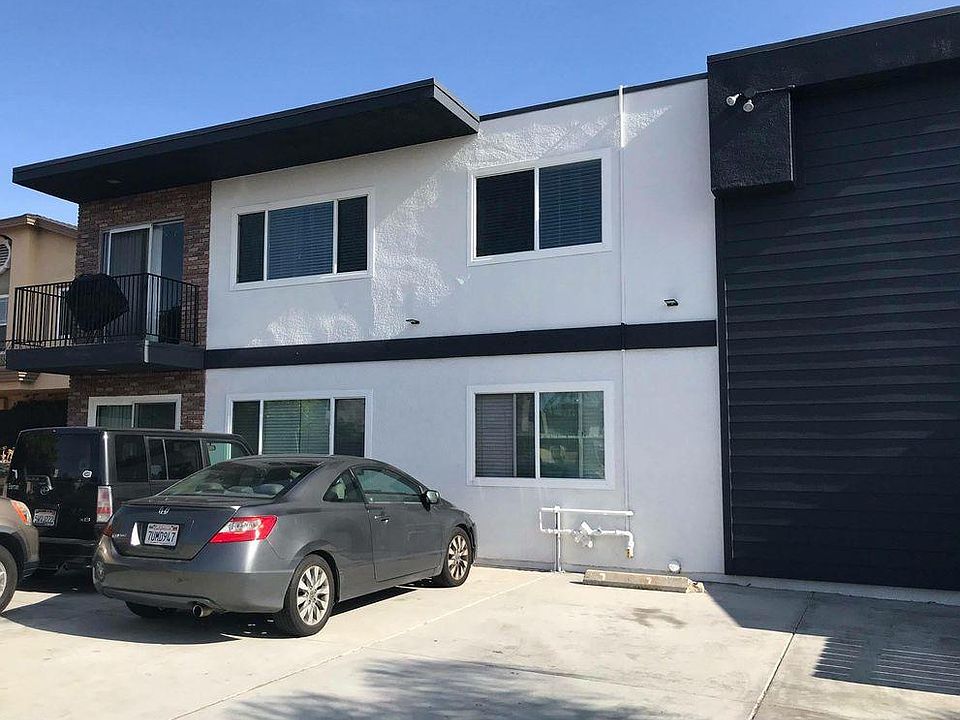 1st image of 3735 32nd St