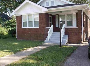 1172 E Brooks St, Galesburg, IL 61401
