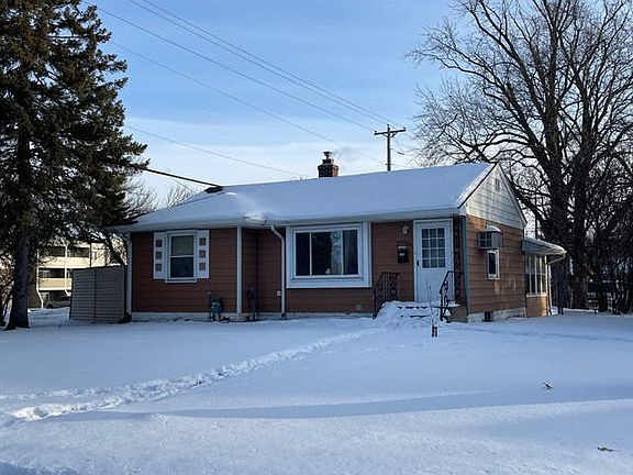 2nd image of 2736 3rd Ave E