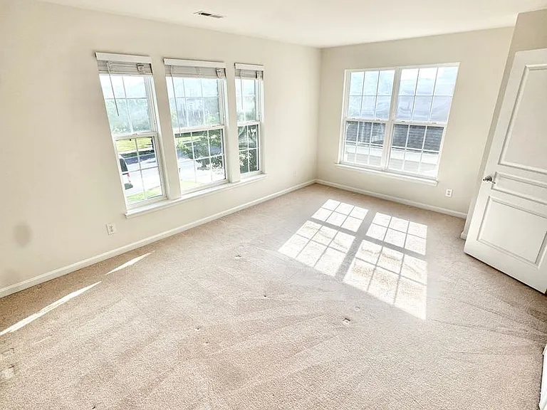 8704 Mayfair Ct — Photo 29