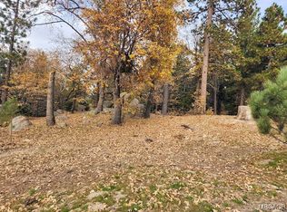 32240 Whisper Dr, Running Springs, CA 92382