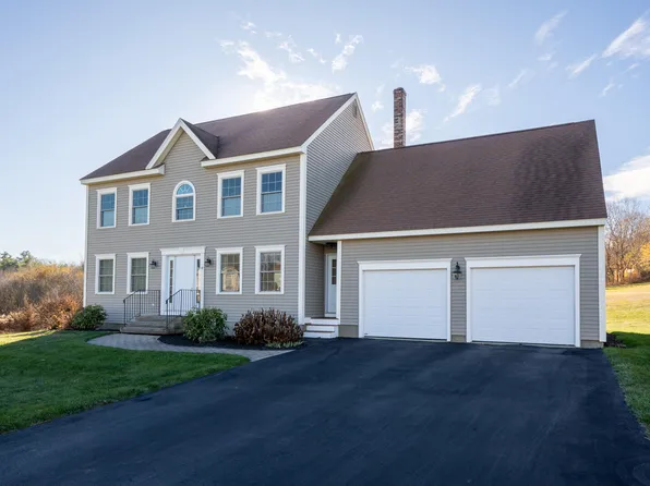 19 Shamrock Drive, Gorham, ME 04038