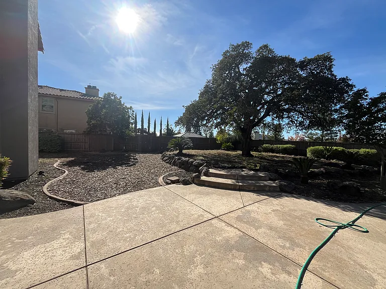 1581 Bella Cir — Photo 27