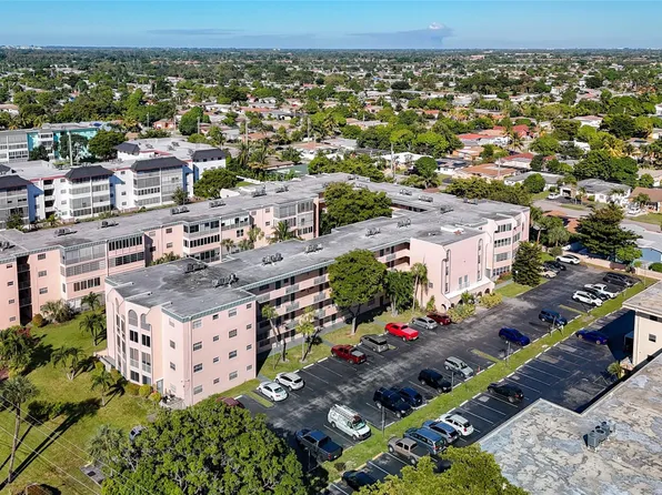 4211 NW 41st Street #205, Lauderdale Lakes, FL 33319