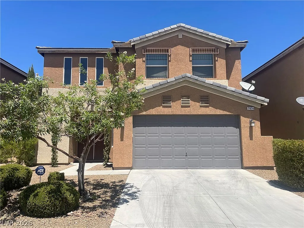 5 bed, 3.0 bath, 2993 sqft, $3,500 — Photo 1