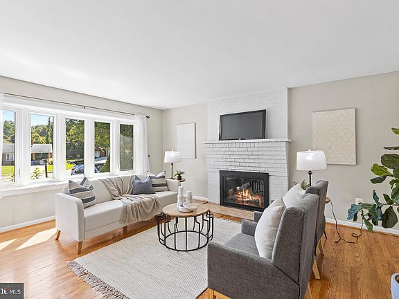 3rd image of 1602 Sako Ct