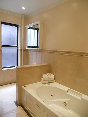 Sold by Willie Kathryn Suggs, LREB | media 22