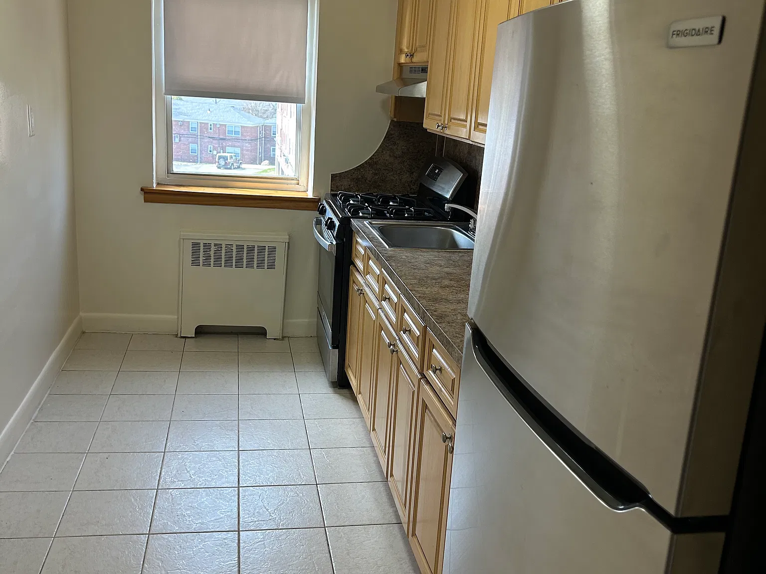 2 bed, 850 sqft, $2,750 — Photo 1