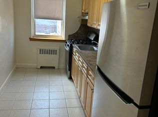130 Arlo Rd APT 1B, Staten Island, NY 10301