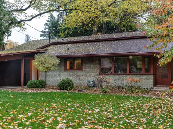 605 Hilltop Dr, Madison, WI 53711