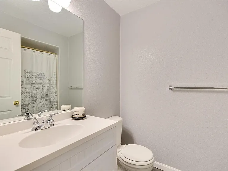 1477 S Dayton Ct — Photo 22