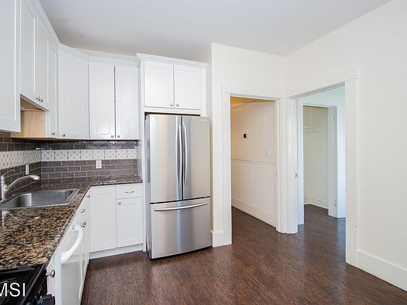 3rd image of 2823 Folsom St