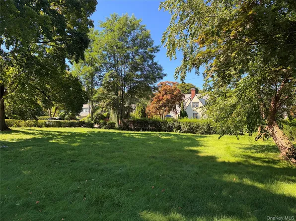 0 Corner Oak Poplar Street, Elmsford, NY