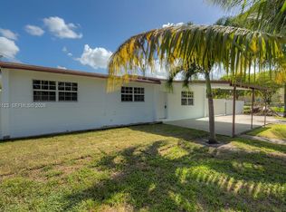 160 NW 199th St, Miami Gardens, FL 33169