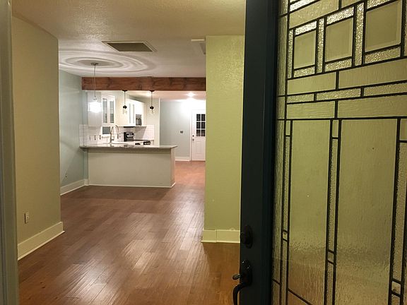 3rd image of 4310 N Lynn Ave