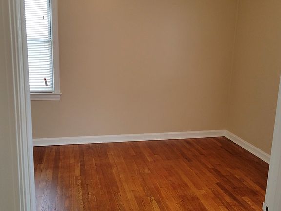 Bed room 1