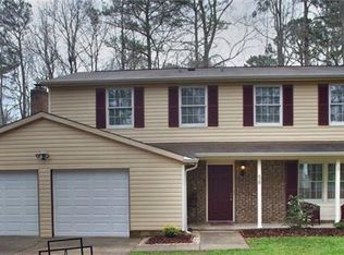 628 Sweetgum Ln, Charlotte, NC 28211