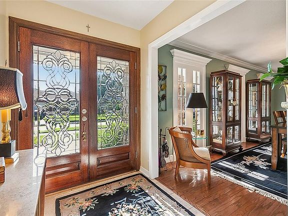 4th image of 4160 Beaujolais Dr