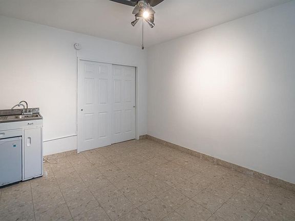 5th image of 7130 Carlyle Ave Unit 2A-7130-2A