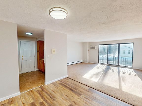 2nd image of 87-89 Lake St #87-5