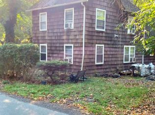 458 Pleasant Valley Rd, Morganville, NJ 07751