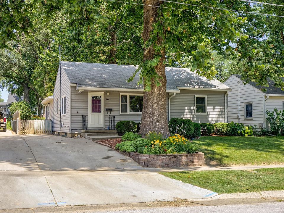 1st image of 6105 Crown Ln